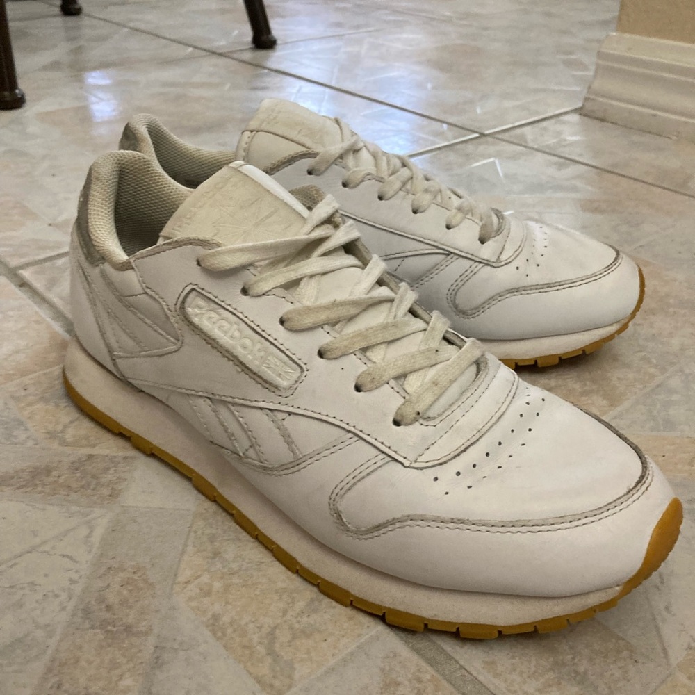 Women’s classic Reebok